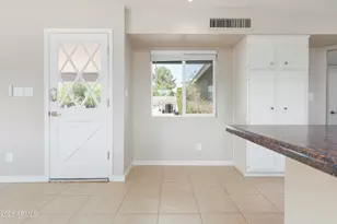 2243 E Karen Dr, Phoenix, AZ 85022 - Photo 9