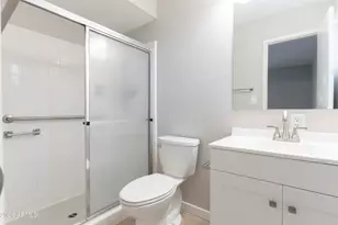 2243 E Karen Dr, Phoenix, AZ 85022 - Photo 15
