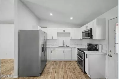 3120 N 67th Lane #24, Phoenix, AZ 85033 - Photo 3