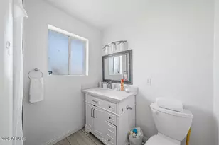 3619 W Orangewood Ave, Phoenix, AZ 85051 - Photo 15
