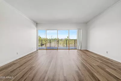 4750 N Central Avenue #3A, Phoenix, AZ 85012 - Photo 3