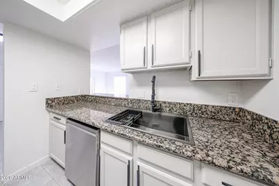 17032 N 16th Drive #Unit 7, Phoenix, AZ 85023 - Photo 11