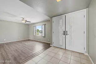 1304 E Dunbar Dr, Tempe, AZ 85282 - Photo 3