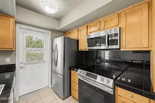 1304 E Dunbar Dr, Tempe, AZ 85282 - Photo 11