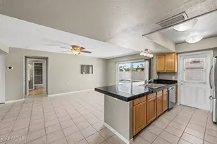 1304 E Dunbar Dr, Tempe, AZ 85282 - Photo 13