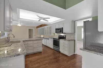 17424 N Lindgren Avenue, Sun City, AZ 85373 - Photo 13