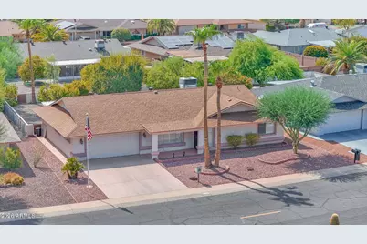 17424 N Lindgren Avenue, Sun City, AZ 85373 - Photo 1