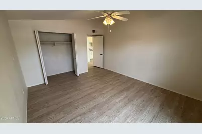 10606 W Oakmont Drive, Sun City, AZ 85351 - Photo 15
