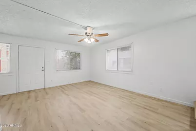 4051 W Reade Avenue, Phoenix, AZ 85019 - Photo 7