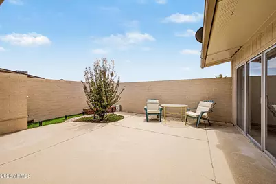 10737 W Santa Fe Drive, Sun City, AZ 85351 - Photo 23