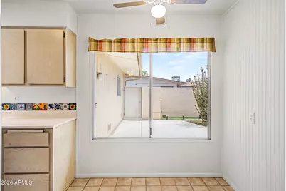 10737 W Santa Fe Drive, Sun City, AZ 85351 - Photo 7