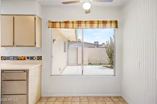 10737 W Santa Fe Dr, Sun City, AZ 85351 - Photo 7