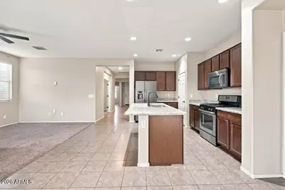 16833 W Moreland Street, Goodyear, AZ 85338 - Photo 7