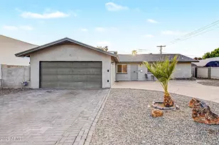 5326 N 82nd St, Scottsdale, AZ 85250 - Photo 1