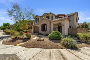 3807 E Quail Ave, Phoenix, AZ 85050 - Photo 1