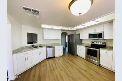 1524 W Mission Drive, Chandler, AZ 85224 - Photo 5