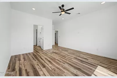 14733 S Diablo Road, Arizona City, AZ 85123 - Photo 17