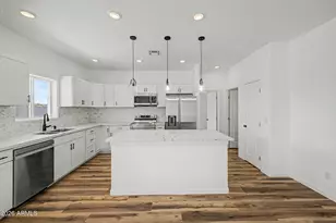 14733 S Diablo Rd, Arizona City, AZ 85123 - Photo 11