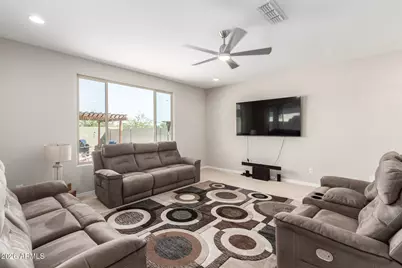 5607 N 87th Drive, Glendale, AZ 85305 - Photo 7
