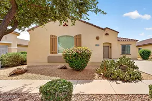 879 E Bellerive Pl, Chandler, AZ 85249 - Photo 3