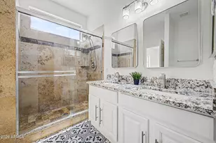1401 E Malapai Dr, Phoenix, AZ 85020 - Photo 11