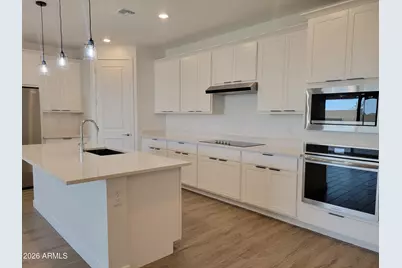 2152 W Rutledge Avenue, Apache Junction, AZ 85120 - Photo 3