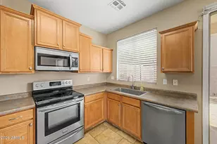 111 E Cottonwood Ln, Phoenix, AZ 85048 - Photo 15