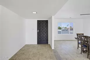 2242 W Concho Cir, Mesa, AZ 85202 - Photo 13