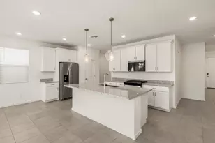 15657 W Honeysuckle Dr, Surprise, AZ 85387 - Photo 5