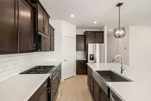 15665 W Honeysuckle Dr, Surprise, AZ 85387 - Photo 5