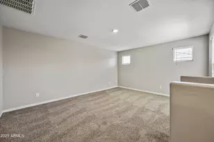8047 W Albeniz Pl, Phoenix, AZ 85043 - Photo 15