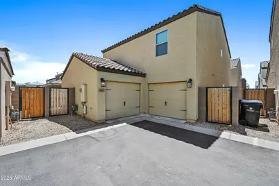 8047 W Albeniz Place, Phoenix, AZ 85043 - Photo 25