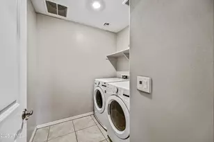 8047 W Albeniz Pl, Phoenix, AZ 85043 - Photo 21