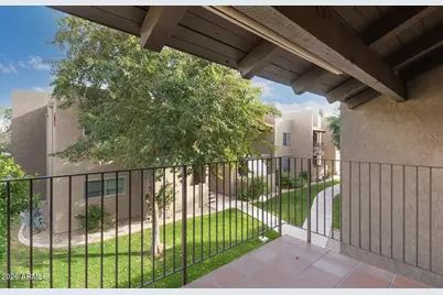 5525 E Thomas Road #Q8, Phoenix, AZ 85018 - Photo 1