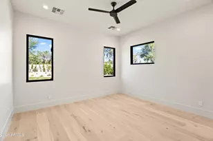 6321 N 48th Pl, Paradise Valley, AZ 85253 - Photo 29