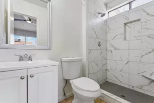 7522 W Highland Ave, Phoenix, AZ 85033 - Photo 13