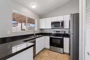 7522 W Highland Ave, Phoenix, AZ 85033 - Photo 7