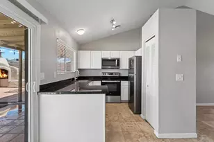7522 W Highland Ave, Phoenix, AZ 85033 - Photo 5