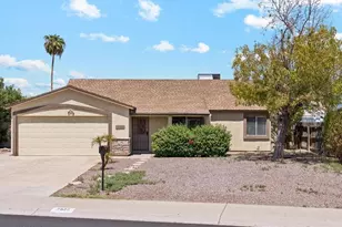 7522 W Highland Ave, Phoenix, AZ 85033 - Photo 1