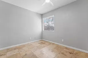7522 W Highland Ave, Phoenix, AZ 85033 - Photo 17