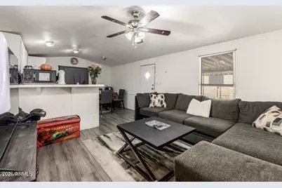 8427 W Glendale Avenue #15, Glendale, AZ 85305 - Photo 5