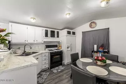 8427 W Glendale Avenue #15, Glendale, AZ 85305 - Photo 7