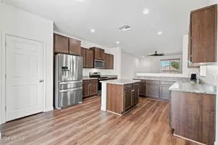 17941 W Tina Ln, Surprise, AZ 85387 - Photo 9