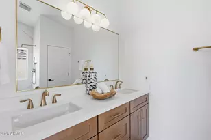 2563 E Robb Ln, Phoenix, AZ 85024 - Photo 33
