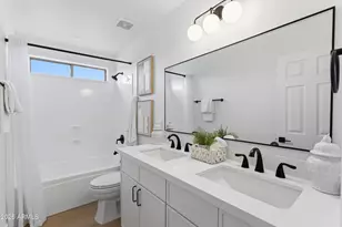 2563 E Robb Ln, Phoenix, AZ 85024 - Photo 33