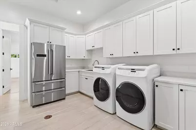 3302 N 51st Street, Phoenix, AZ 85018 - Photo 29