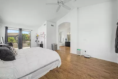 26425 N 42nd Way, Phoenix, AZ 85050 - Photo 17