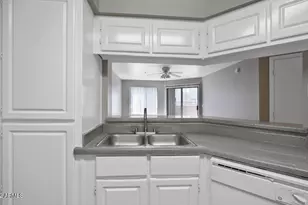 2025 E Campbell Ave, Phoenix, AZ 85016 - Photo 5
