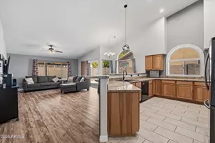 3864 W Alameda Rd, Glendale, AZ 85310 - Photo 13