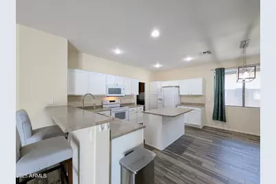 16635 N 169th Avenue, Surprise, AZ 85388 - Photo 15